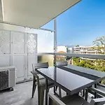 Apartment Magnifique Gebal Climatise Vue Sur Piscine A Juan-les-pins Antibes