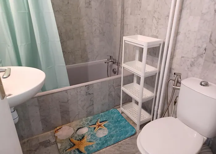 Juan Les Pins Tanit Le Gebal Climatise Vue Sur Piscine Apartman